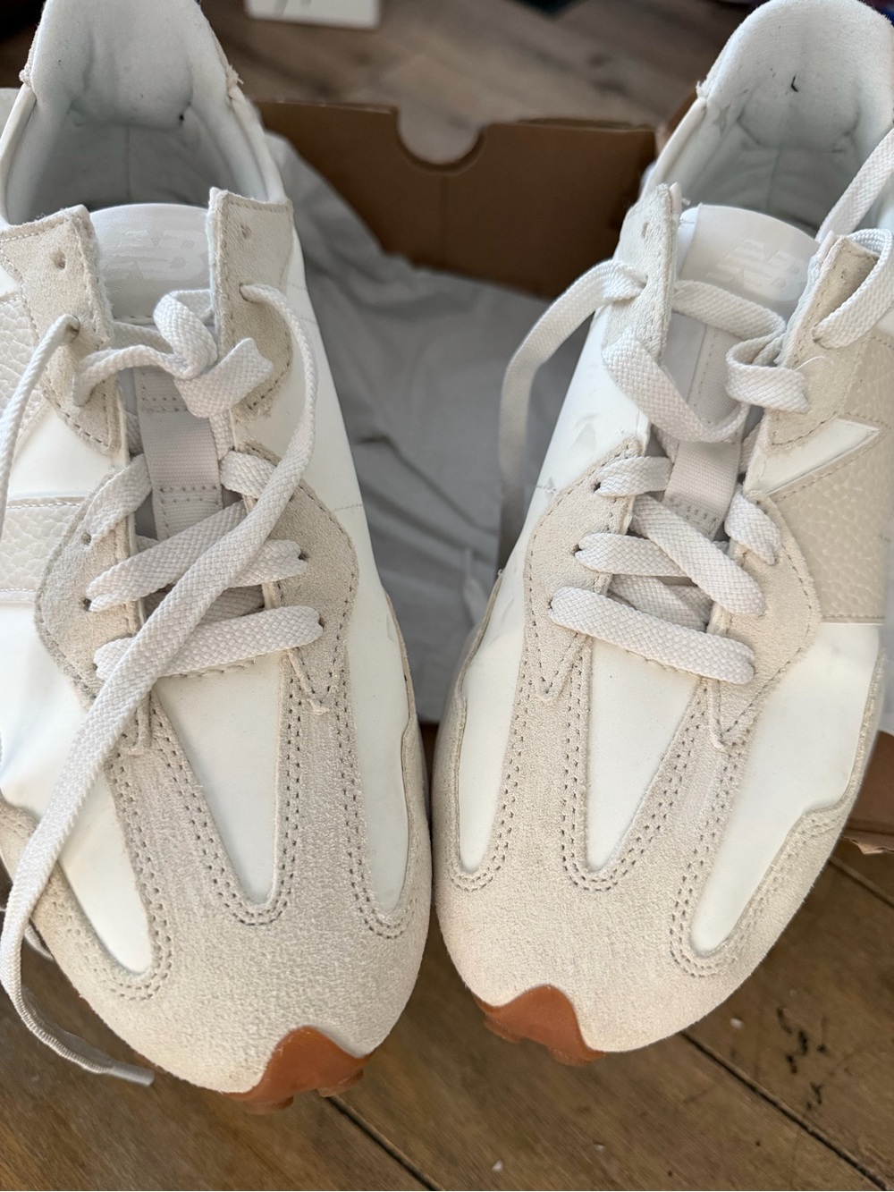 Wmns New Balance 327 size9 in beige & white - Picture 9 of 11
